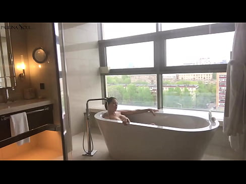 ❤️ Milžiniškas kūdikis aistringai masturbuoja savo putę vonios kambaryje ❤ Seks video prie lt.sexycamse.top